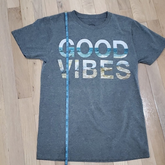 Ocean Current boy's t-shirt.  Size S - Picture 7 of 8